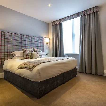 White Hart & Hotell