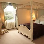 White Hart & 4*