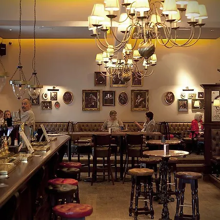 White Hart & 酒店 4*