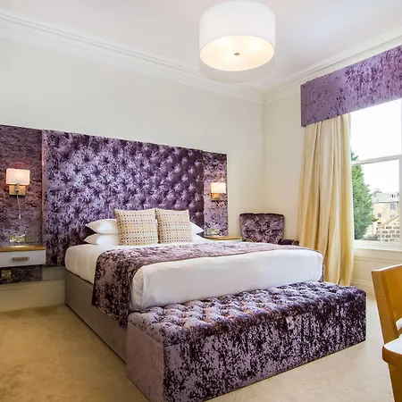 White Hart & Hotel 4*