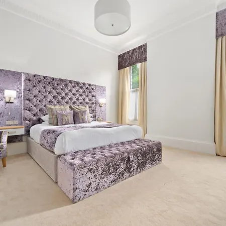 White Hart & Hotel Harrogate