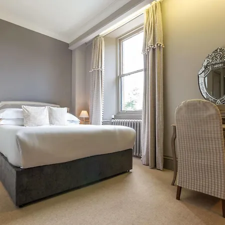 White Hart & Hotel 4*