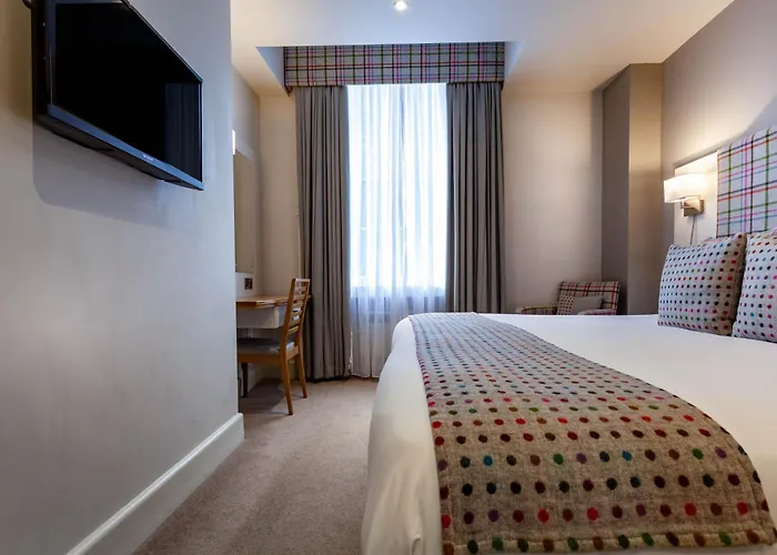 White Hart & 酒店 哈罗盖特