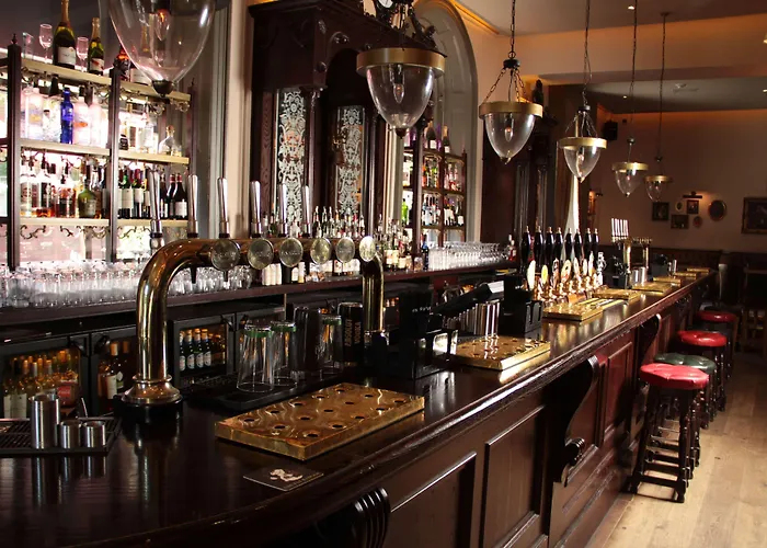 White Hart & 해러게이트