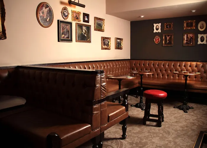 White Hart & 4* 해러게이트