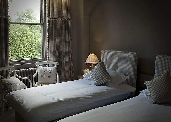 酒店 White Hart & 4*