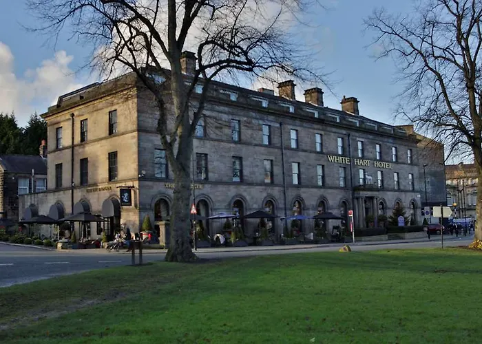 White Hart & Отель