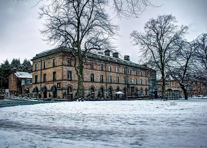 Отель White Hart & 4*